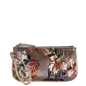 FINAL PRICE 🚨Nine West Floral Wristlet